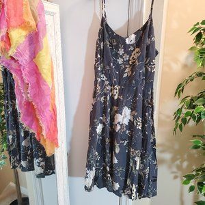 Brand New Old Navy Dark Floral Dress